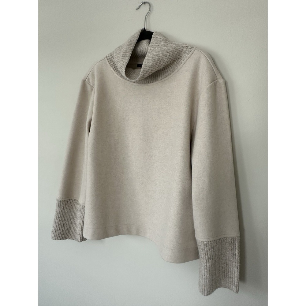 Banana Republic Oatmeal Turtleneck Sweater Size Large Neutral Capsule Wardrobe - Picture 2 of 15